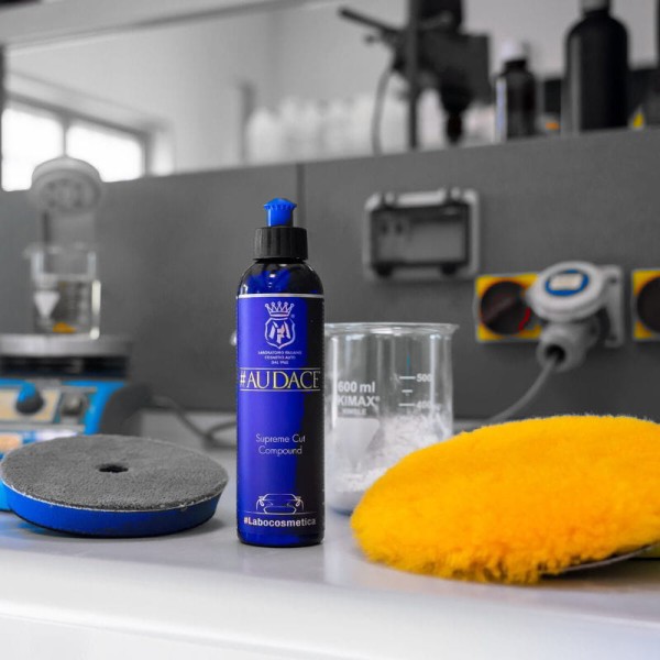 Labocosmetica Audace - pasta polishowa o średniej gradacji 250g